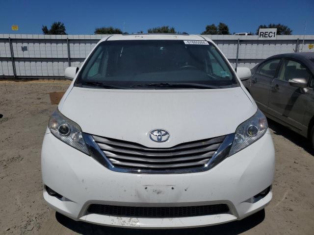 Photo 5 from auction – 2016 TOYOTA SIENNA XLE with VIN 5TDYK3DC0GS704385