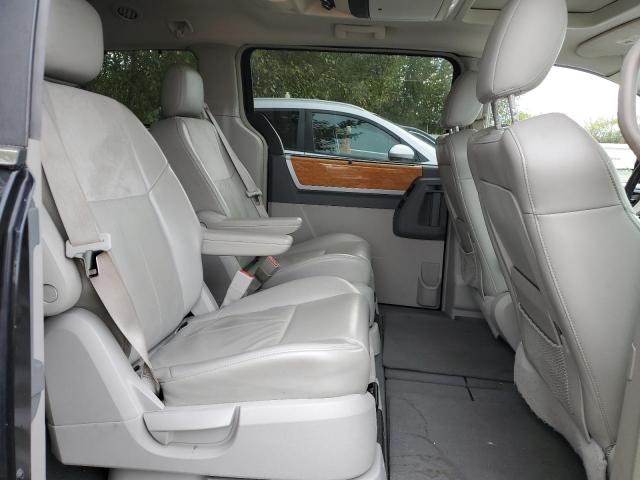 Photo 11 from auction – 2008 CHRYSLER TOWN & COU with VIN 2A8HR64X38R646632