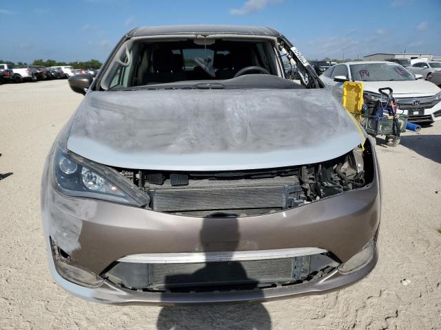 Photo 5 from auction – 2017 CHRYSLER PACIFICA T with VIN 2C4RC1BGXHR768195