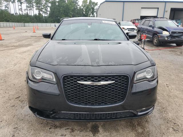 Photo 5 from auction – 2018 CHRYSLER 300 S with VIN 2C3CCABG4JH291897