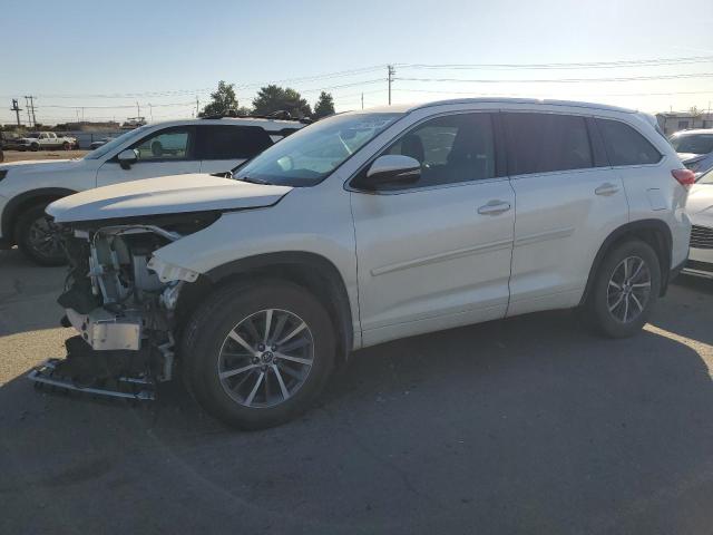 TOYOTA HIGHLANDER 2018 with VIN 5TDJZRFH4JS893140 - Photo from auction