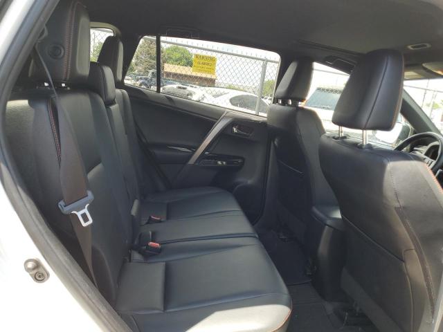 Photo 10 from auction – 2017 TOYOTA RAV4 SE with VIN JTMJFREV7HD211213