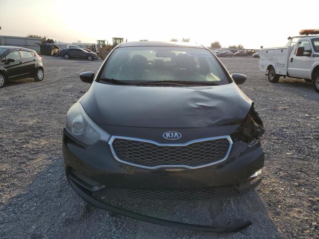 Photo 5 from auction – 2016 KIA FORTE LX with VIN KNAFK4A60G5610120