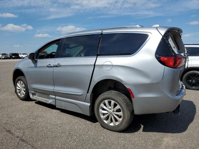Photo 2 from auction – 2018 CHRYSLER PACIFICA T with VIN 2C4RC1BG0JR262848