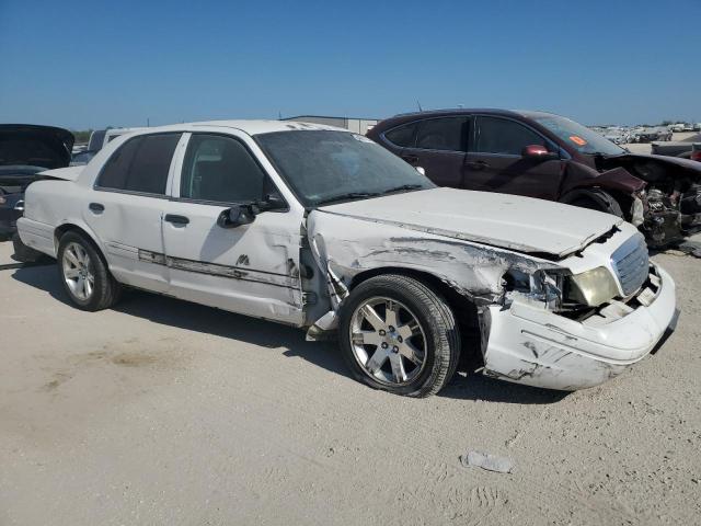 Photo 4 from auction – 2005 FORD CROWN VICT with VIN 2FAFP71W65X148153