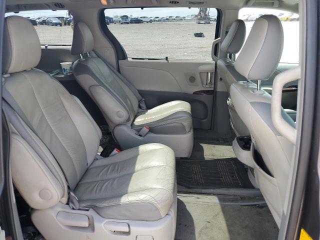 Photo 11 from auction – 2012 TOYOTA SIENNA XLE with VIN 5TDYK3DC6CS238472