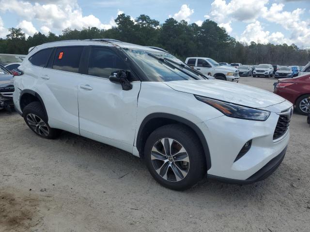 Photo 4 from auction – 2023 TOYOTA HIGHLANDER with VIN 5TDKARAH3PS019518