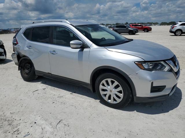 Photo 4 from auction – 2017 NISSAN ROGUE S with VIN KNMAT2MT0HP521749