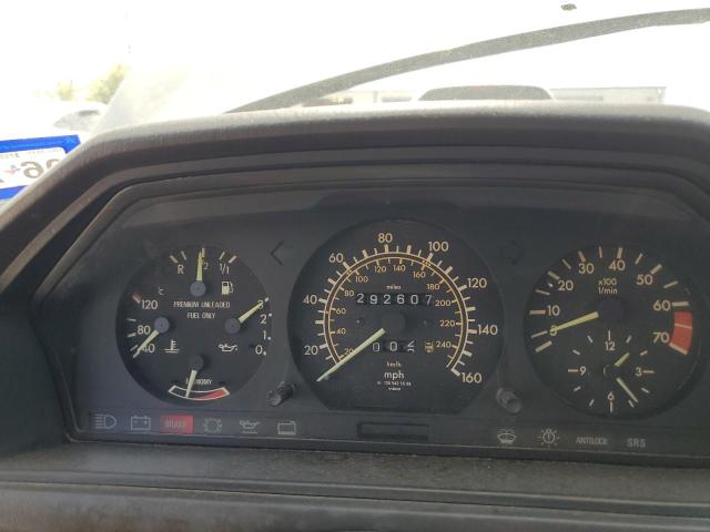 Photo 9 from auction – 1987 MERCEDES-BENZ 300 E with VIN WDBEA30D3HA334499