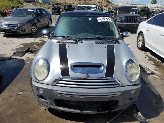 Photo 5 from auction – 2006 MINI COOPER S with VIN WMWRE33586TJ37385