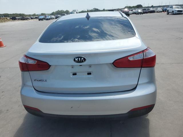 Photo 6 from auction – 2016 KIA FORTE LX with VIN KNAFX4A6XG5506171