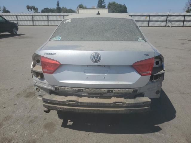 Photo 6 from auction – 2015 VOLKSWAGEN PASSAT S with VIN 1VWAT7A37FC061671