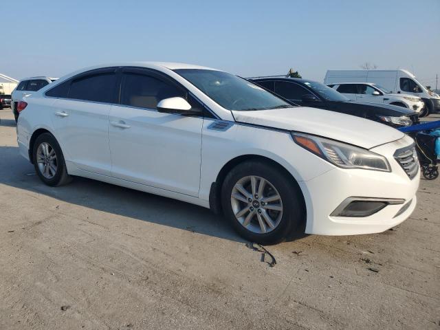 Photo 4 from auction – 2017 HYUNDAI SONATA SE with VIN 5NPE24AF9HH594063