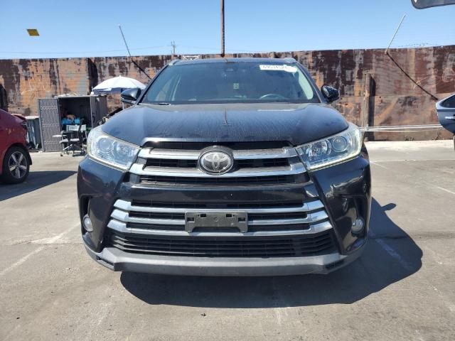 Photo 5 from auction – 2017 TOYOTA HIGHLANDER with VIN 5TDDZRFH0HS373881