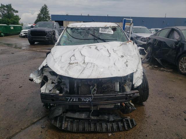 Photo 5 from auction – 2016 NISSAN SENTRA S with VIN 3N1AB7AP1GY237439