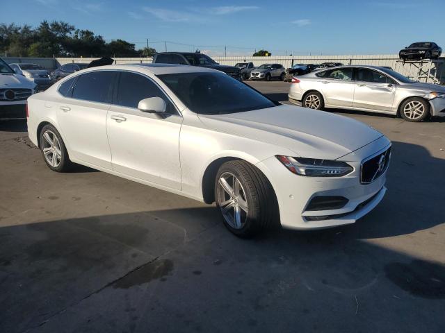 Photo 4 from auction – 2018 VOLVO S90 T5 MOM with VIN LVY982AK4JP024086