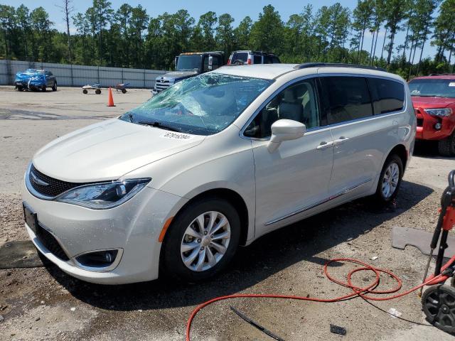 CHRYSLER PACIFICA T 2017 with VIN 2C4RC1BG6HR739616 - Photo from auction