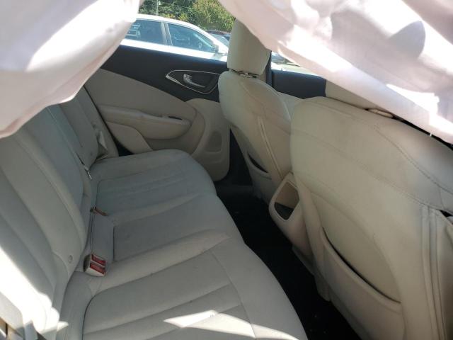 Photo 10 from auction – 2015 CHRYSLER 200 LIMITE with VIN 1C3CCCAB0FN626296