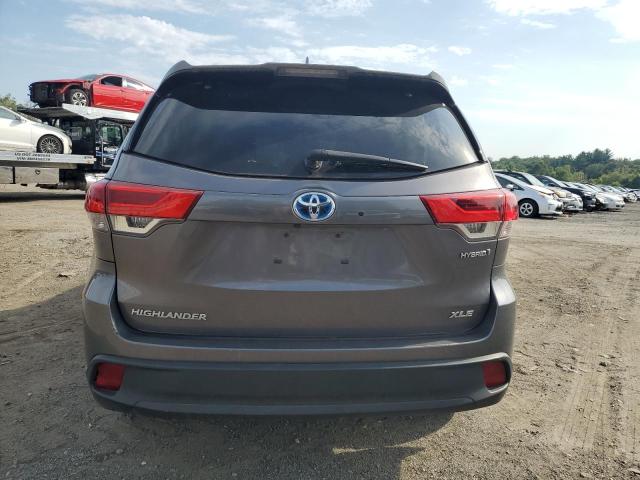 Photo 6 from auction – 2018 TOYOTA HIGHLANDER with VIN 5TDJGRFH7JS040611