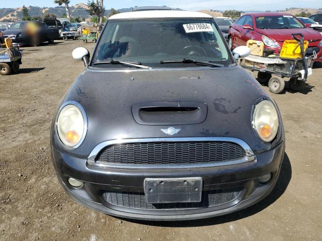 Photo 5 from auction – 2007 MINI COOPER S with VIN WMWMF73577TL86700