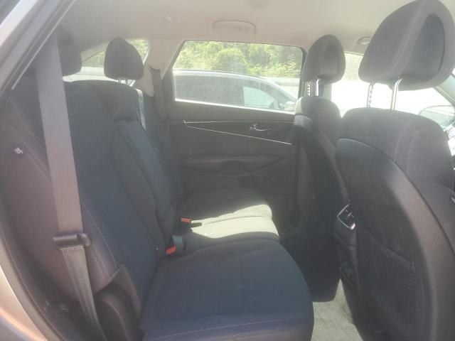 Photo 11 from auction – 2016 KIA SORENTO with VIN 5XYPGDA55GG024794