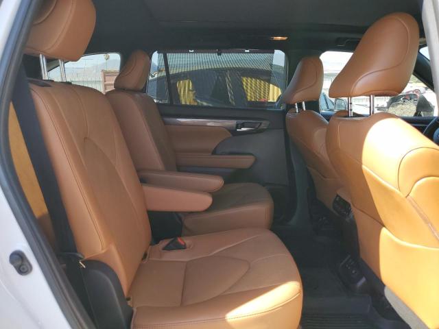 Photo 11 from auction – 2022 TOYOTA HIGHLANDER with VIN 5TDFZRAH3NS103829