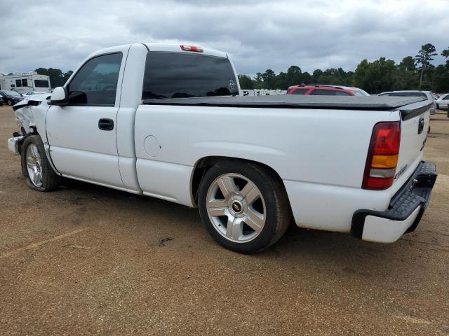 Photo 2 from auction – 2000 CHEVROLET SILVERADO with VIN 1GCEC14W3YZ281185