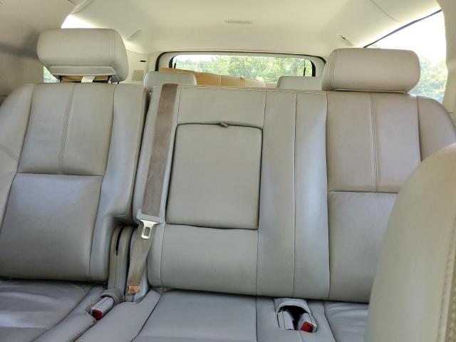 Photo 10 from auction – 2009 CHEVROLET SUBURBAN C with VIN 1GNFC26019R274473