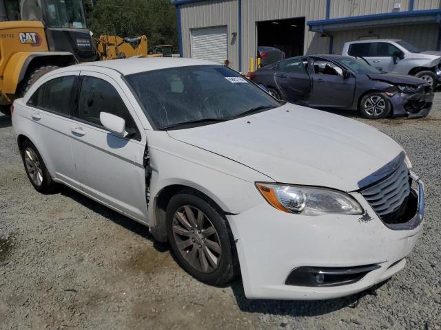 Photo 4 from auction – 2014 CHRYSLER 200 TOURIN with VIN 1C3CCBBB2EN137275