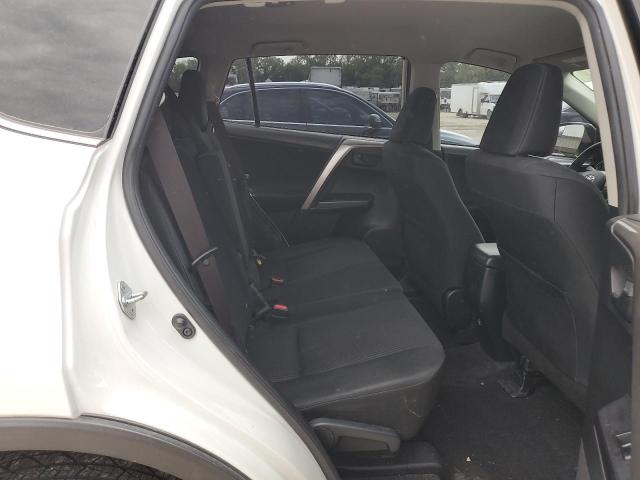 Photo 11 from auction – 2017 TOYOTA RAV4 LE with VIN JTMBFREVXHJ148906