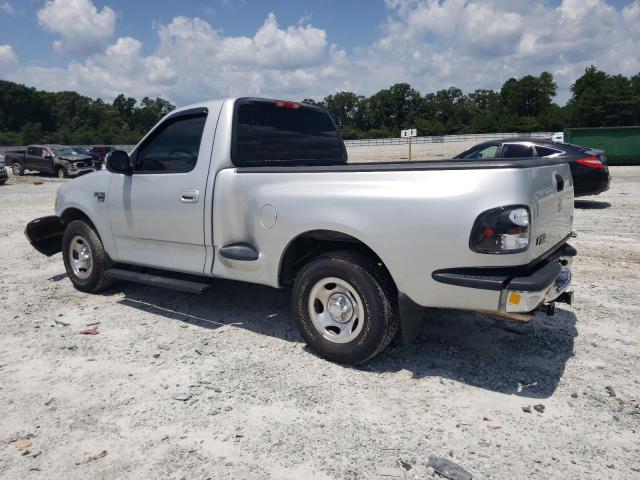 Photo 2 from auction – 2002 FORD F-150 LARI with VIN 2FTRF07W72CA90081