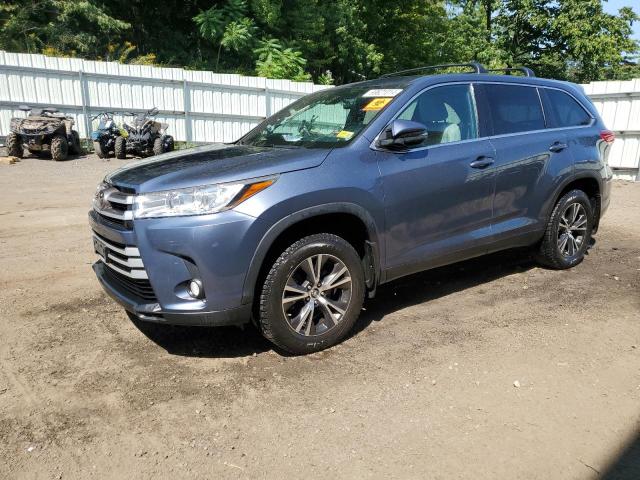 TOYOTA HIGHLANDER 2019 with VIN 5TDBZRFH3KS946822 - Photo from auction