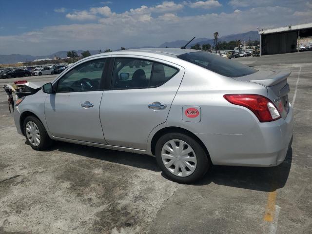 Foto 2 de la subasta – 2018 NISSAN VERSA S con VIN 3N1CN7AP1JL810408