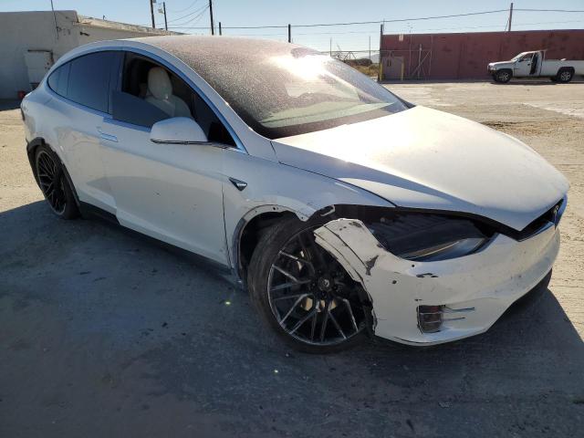 Photo 4 from auction – 2017 TESLA MODEL X with VIN 5YJXCDE22HF075464