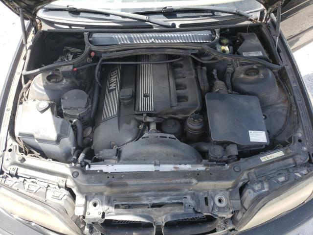 Photo 11 from auction – 2003 BMW 325 XI with VIN WBAEU334X3PM56977