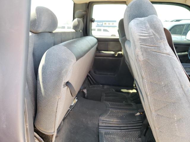 Photo 10 from auction – 2004 CHEVROLET SILVERADO with VIN 2GCEK19T841173679