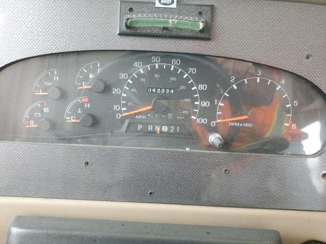 Foto 8 de la subasta – 2004 GEOR 315 MH con VIN 1F6NF53S840A04093