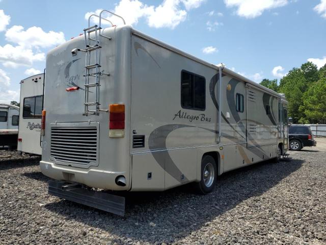 Photo 4 from auction – 2002 FREIGHTLINER CHASSIS X with VIN 4UZAAHBS42CK52040