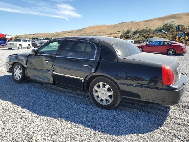 Photo 2 from auction – 2011 LINCOLN TOWN CAR E with VIN 2LNBL8EV4BX754182