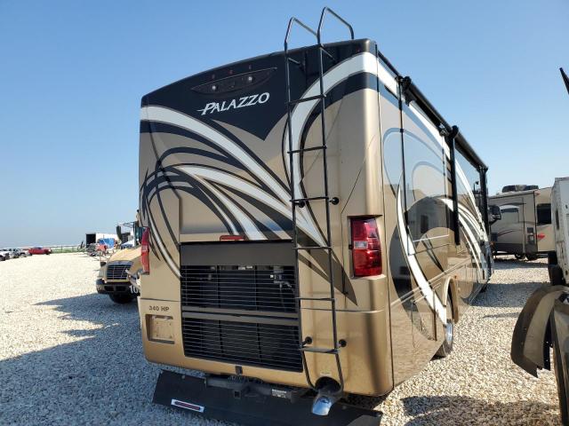 Photo 4 from auction – 2015 FREIGHTLINER CHASSIS XC with VIN 4UZACJDT2FCGX2086