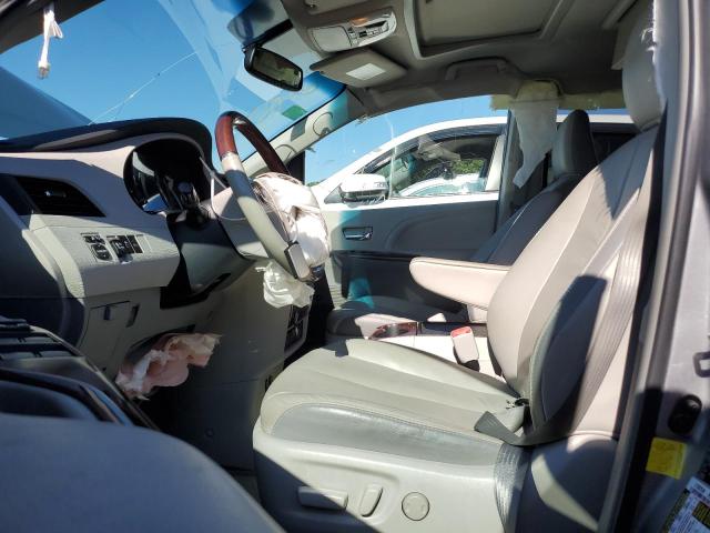 Photo 7 from auction – 2012 TOYOTA SIENNA XLE with VIN 5TDDK3DC0CS039089