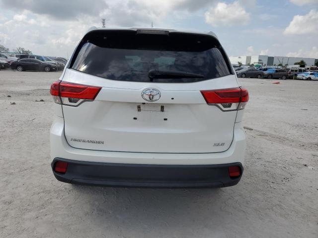 Photo 6 from auction – 2019 TOYOTA HIGHLANDER with VIN 5TDKZRFH5KS564923