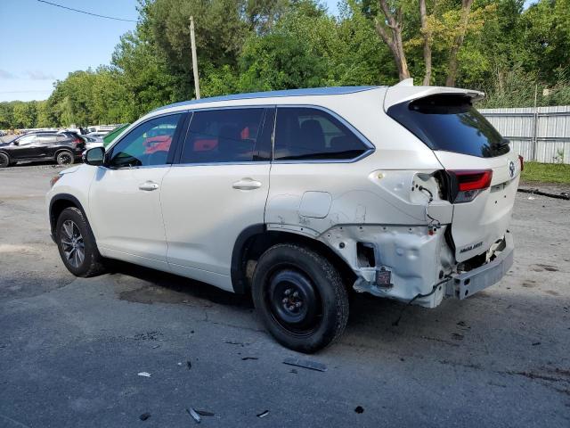 Photo 2 from auction – 2017 TOYOTA HIGHLANDER with VIN 5TDJZRFH6HS511958