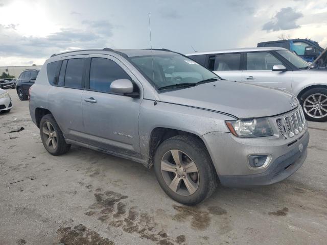 Photo 4 from auction – 2017 JEEP COMPASS LA with VIN 1C4NJDEB7HD165004