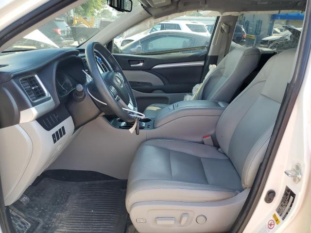 Photo 7 from auction – 2016 TOYOTA HIGHLANDER with VIN 5TDKKRFH5GS126317