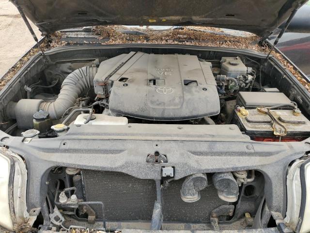 Photo 12 from auction – 2003 TOYOTA 4RUNNER SR with VIN JTEZU14R230014802
