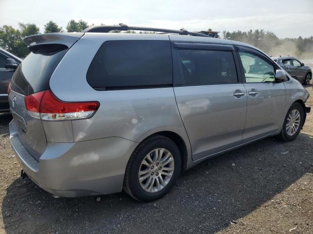 Photo 3 from auction – 2011 TOYOTA SIENNA XLE with VIN 5TDYK3DC3BS007866