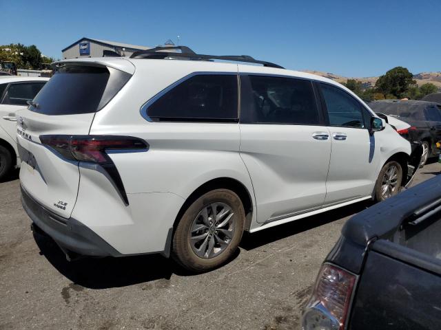 Photo 3 from auction – 2023 TOYOTA SIENNA XLE with VIN 5TDYSKFC4PS076757