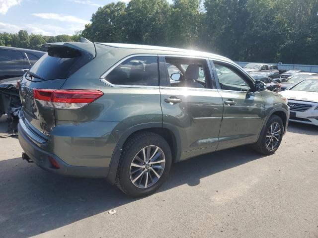 Photo 3 from auction – 2017 TOYOTA HIGHLANDER with VIN 5TDJZRFHXHS381795