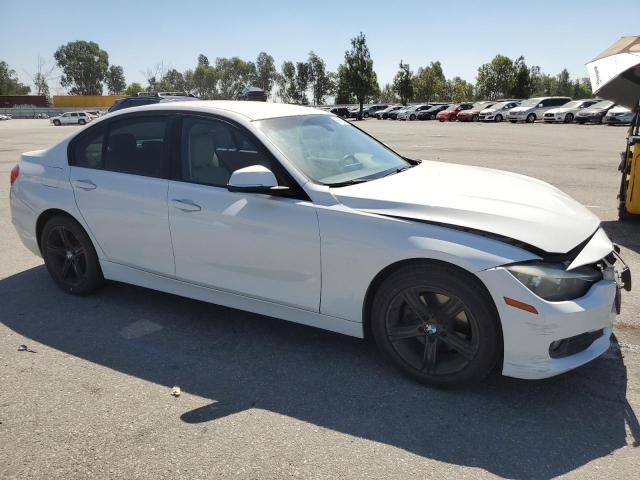 Photo 4 from auction – 2015 BMW 320 I with VIN WBA3B1G51FNT04641
